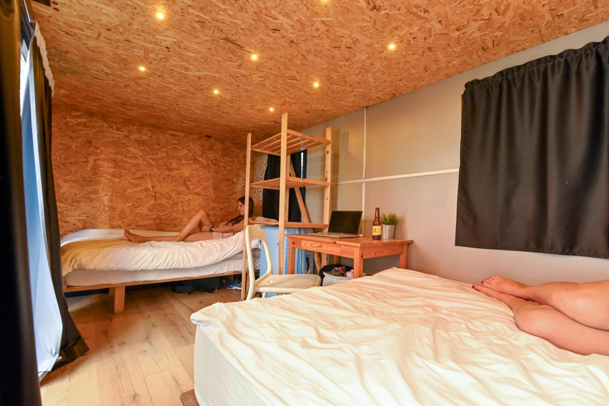 Caravan Hostel Tel Aviv By Roger Age 18-45 Екстериор снимка
