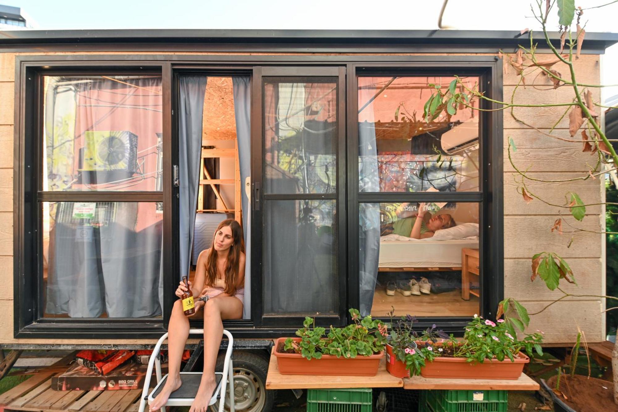 Caravan Hostel Tel Aviv By Roger Age 18-45 Екстериор снимка