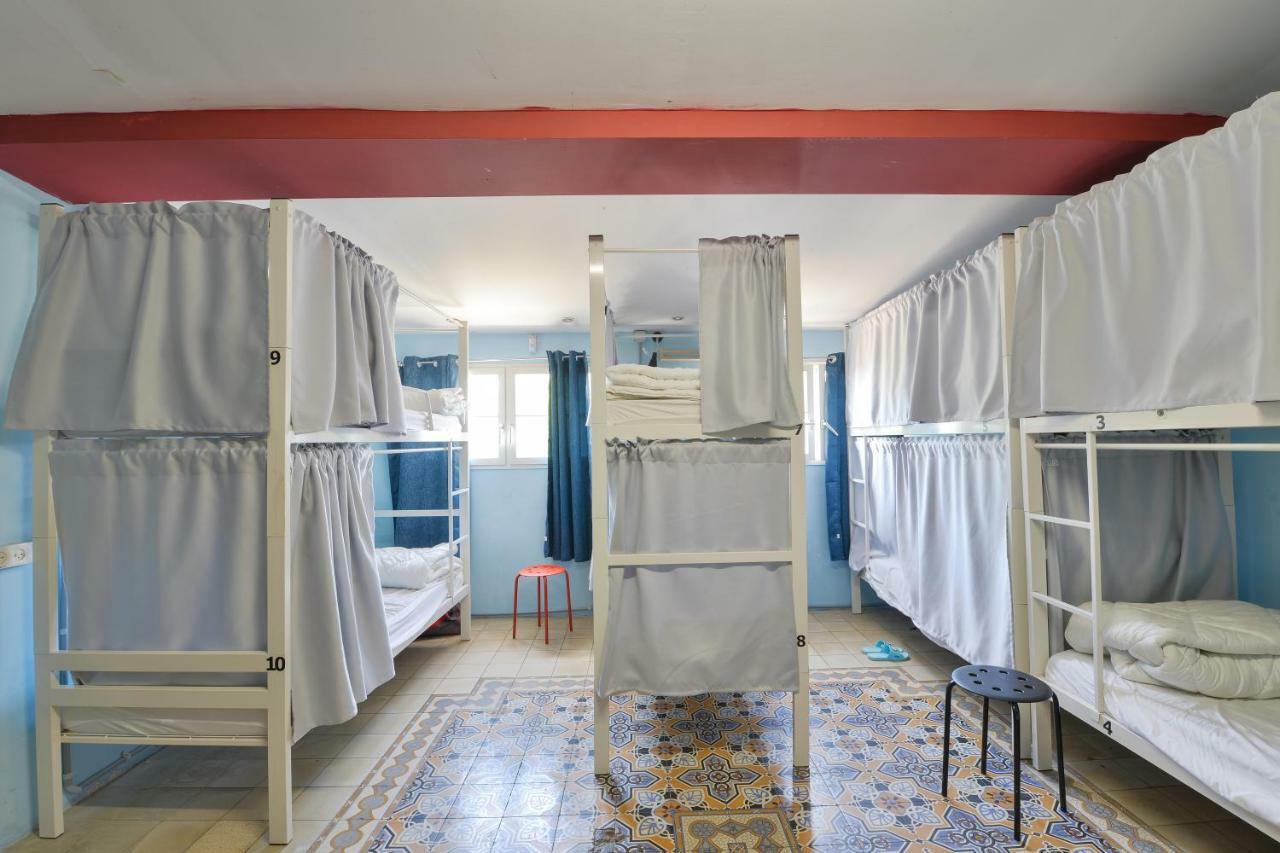 Caravan Hostel Tel Aviv By Roger Age 18-45 Екстериор снимка