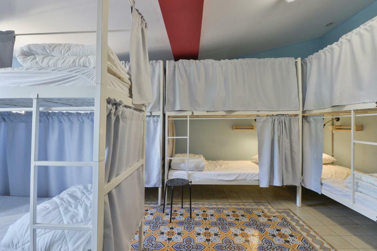 Caravan Hostel Tel Aviv By Roger Age 18-45 Екстериор снимка